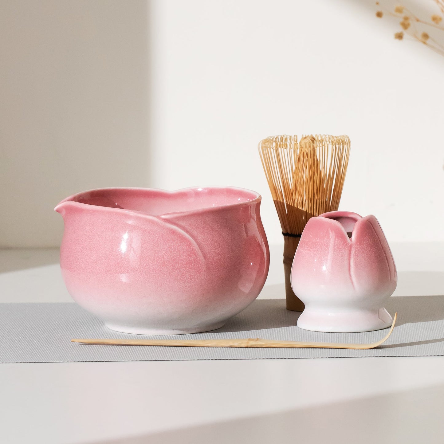 Handmade Exquisite Pink Flower-shaped Matcha Tea Bowl 4 pcs Tea Ceremony Set Flower Whisk Stand Gift for Her
